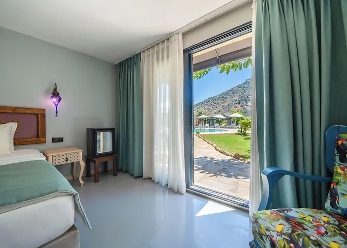 Fi Light Solto Boutique Beach