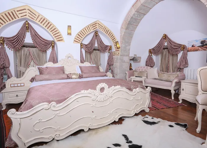 Behrampaşa Otel &Cafe &Restaurant
