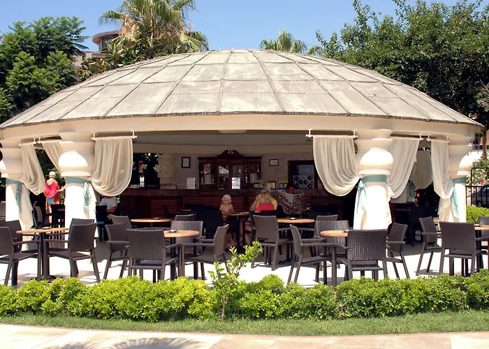 Palmeras Beach Hotel