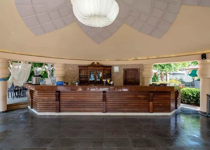 Palmeras Beach Hotel Payallar, Türkiye
