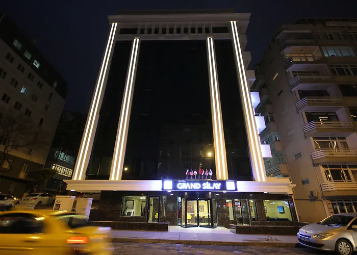 Grand Silay