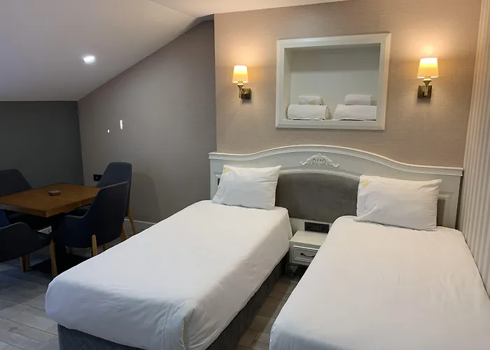 White Golden Suite