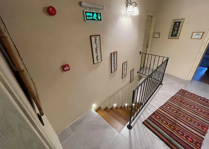 Sakli Tas Konak Otel Urla, Türkiye