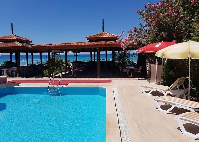 As Queen Beach Hotel