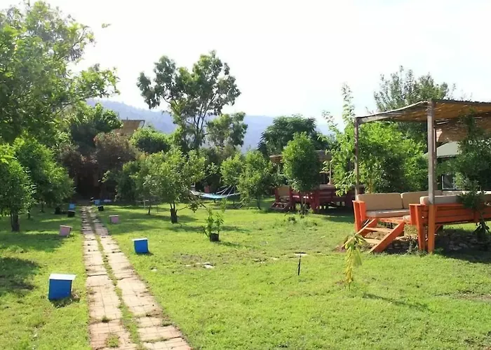 Esralina Pansiyon Çıralı, Türkiye