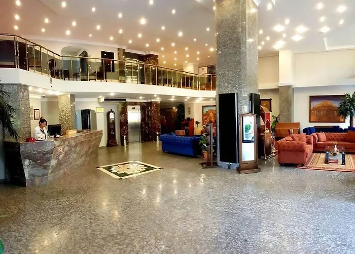 Grand Isias Hotel