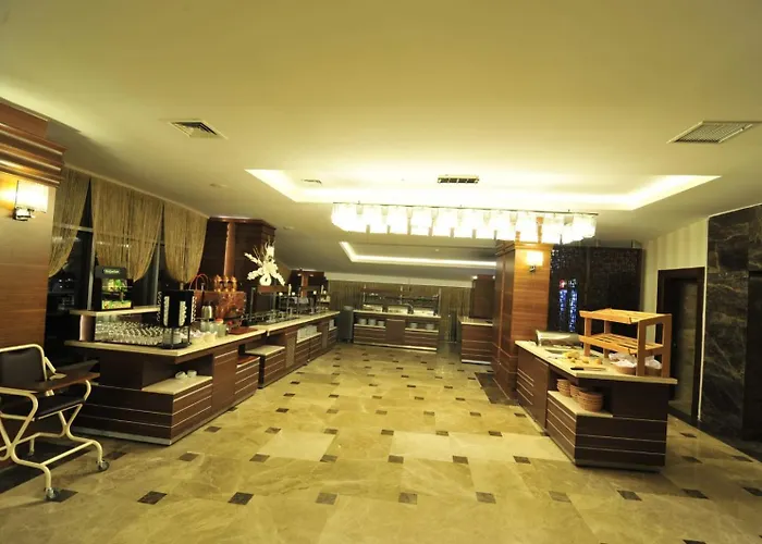 Grand Cenas Hotel