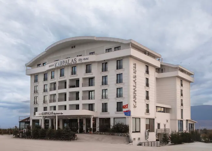 Karpalas City Hotel & Spa