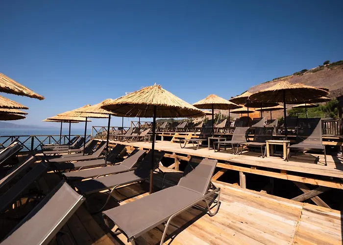 Assos Troy Port Hotel
