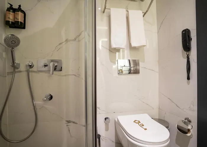 Kucuk Velic Hotel
