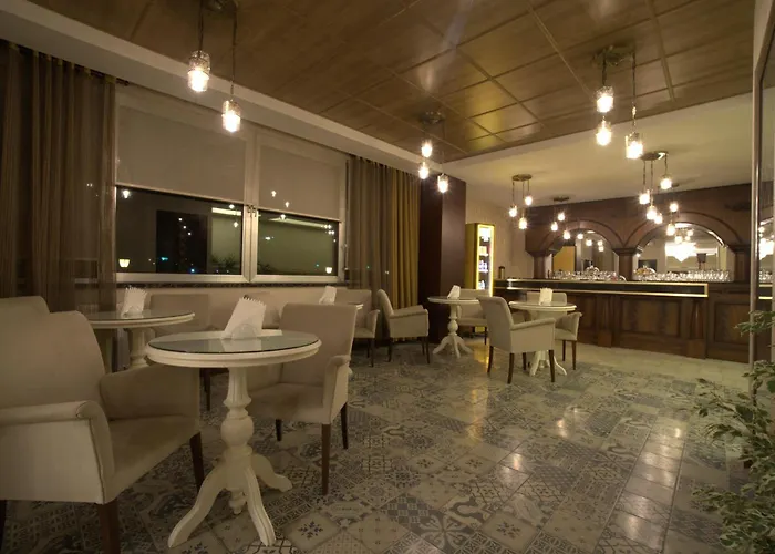 Kronos Hotel
