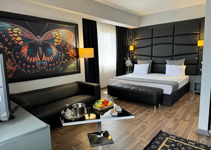 City One Hotel