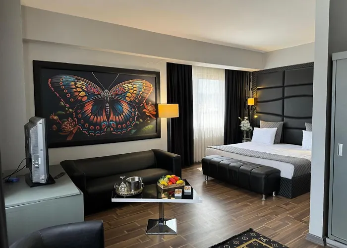 City One Hotel