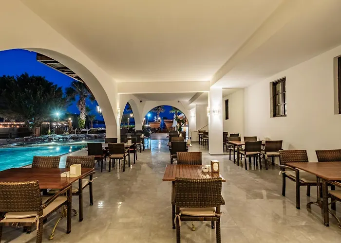 Costa Bitezhan Beach Hotel, Turecko