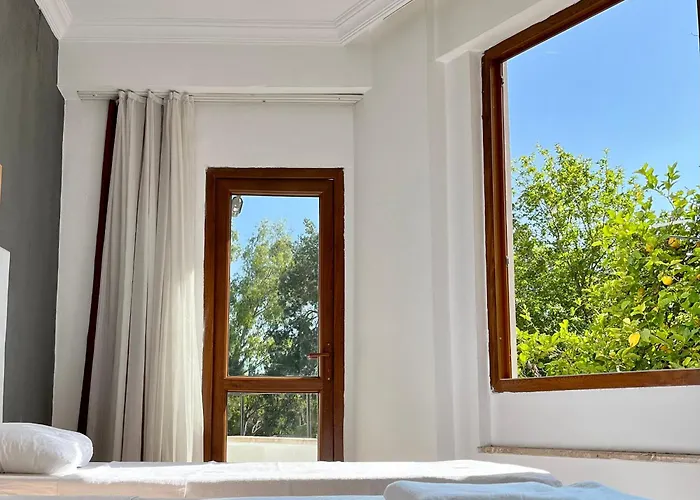 Uğur Otel