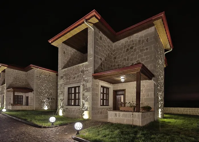 ELEVRES TAŞ EVLER