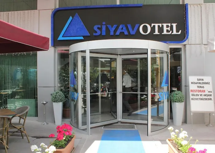 Siyav Otel