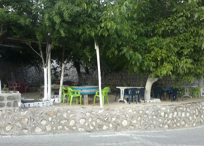 Nemrut Dağı Işik Pansi̇on Motel Karadut , Türkiye