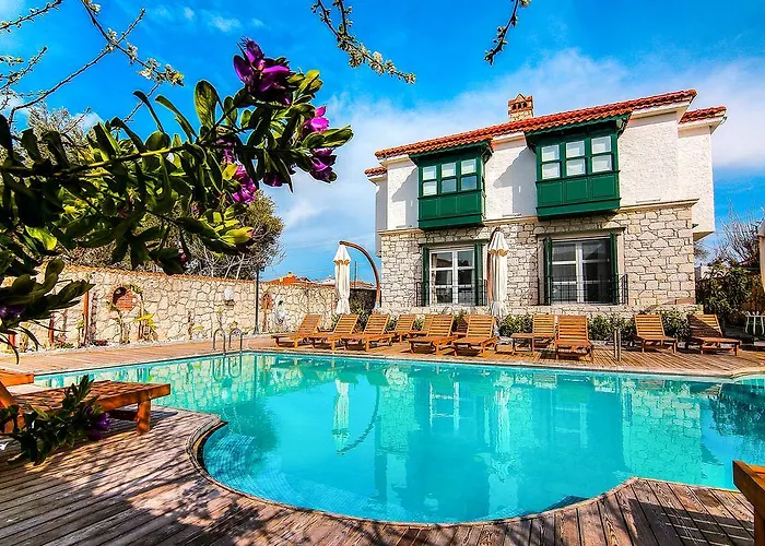 Boreas Hotel (Adults Only)
