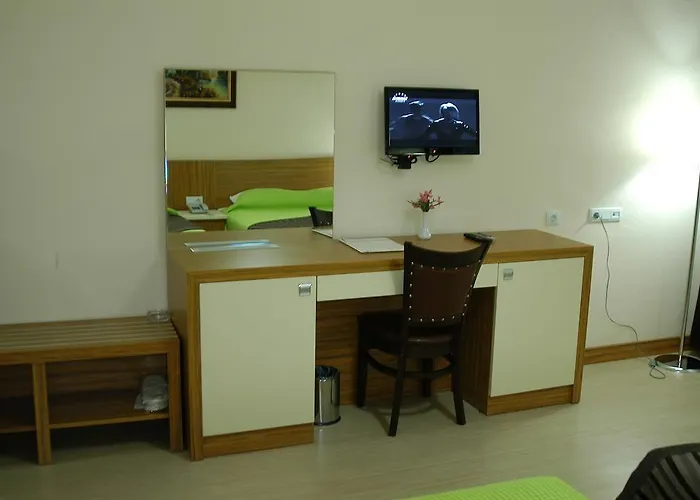 Arsames Hotel