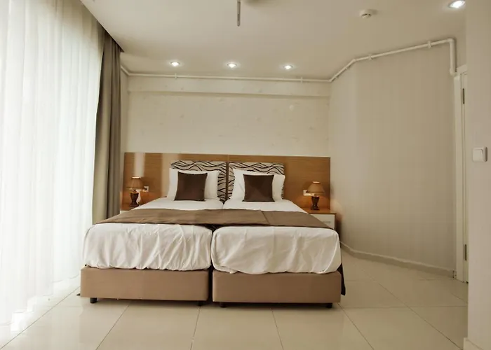 Kinali Hotel