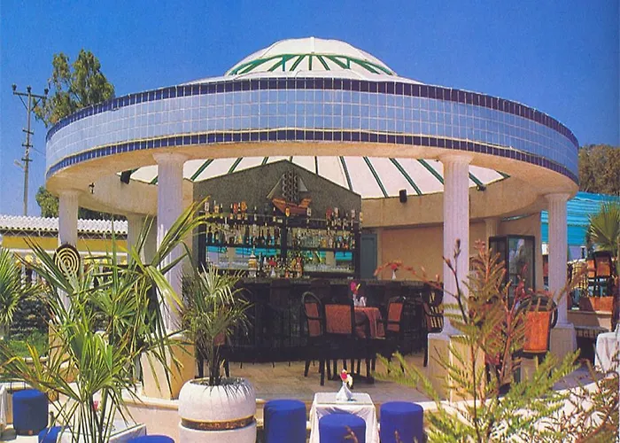 Grand Levent Hotel