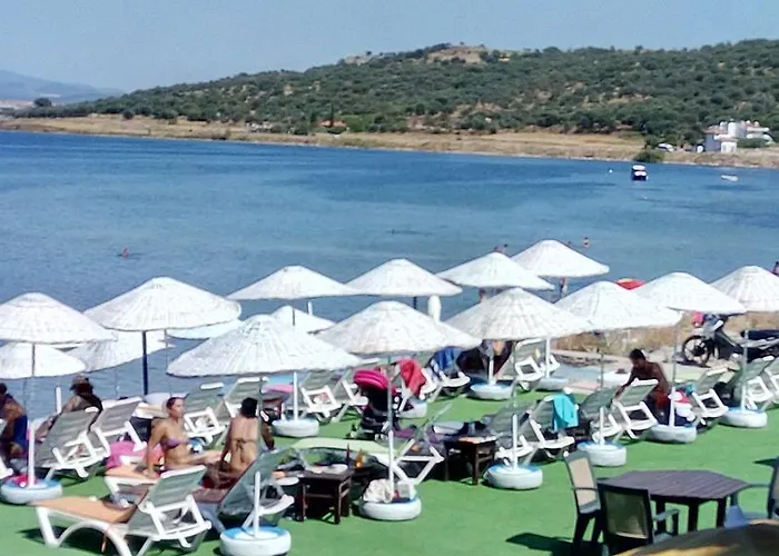 Cunda Beyaz Balina