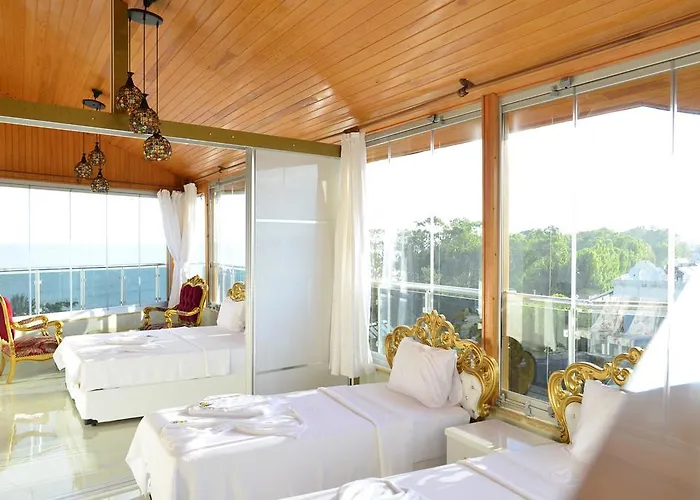 Alev Palace Otel Arsuz, Türkiye