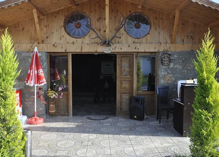 Emirbey Atli Turizm Dogal Yasam Koyu