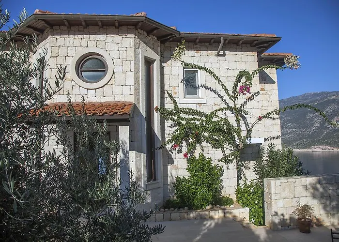 Luxury Villa Caretta