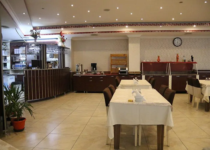 Metropolis Hotel