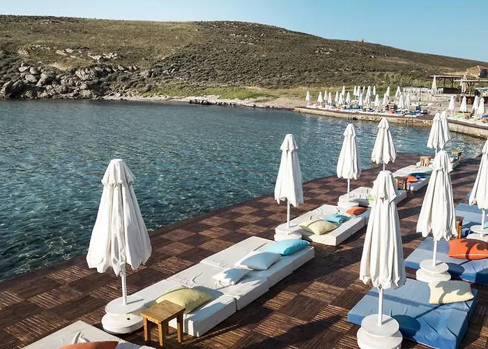Pelagos Hotel