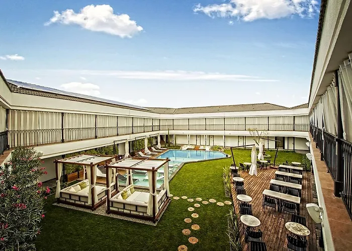 Mola Cunda Hotel