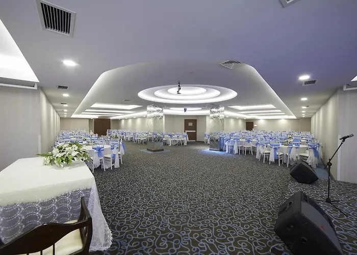 Saffron Hotel