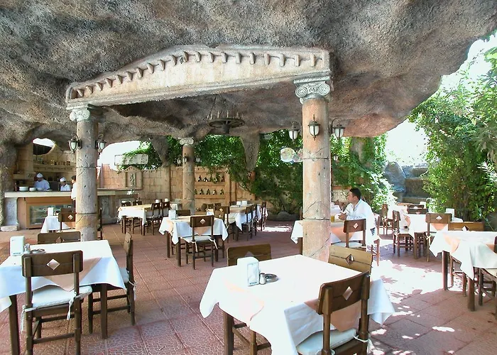 Siesta Hotel (Adults Only)
