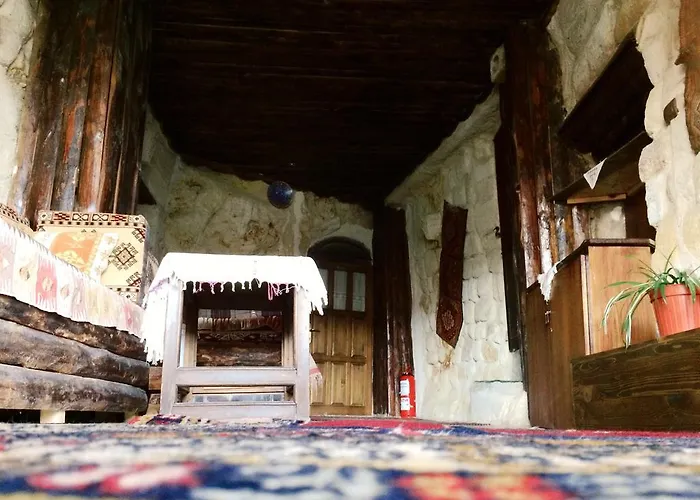 Naturels Cave House