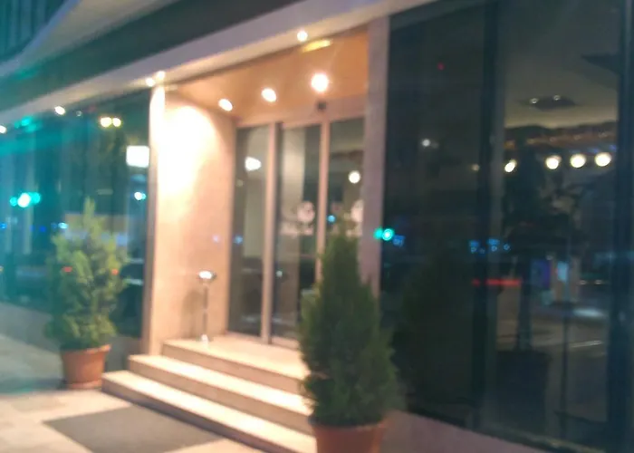 Halley Hotel