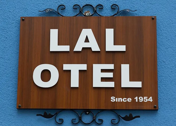 Lal Bursa