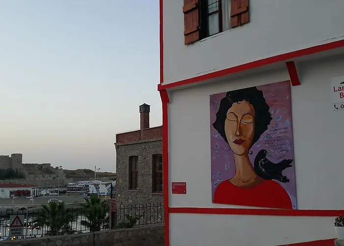Lara Butik Hotel