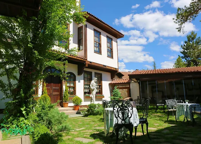 Akıfbey Konaği