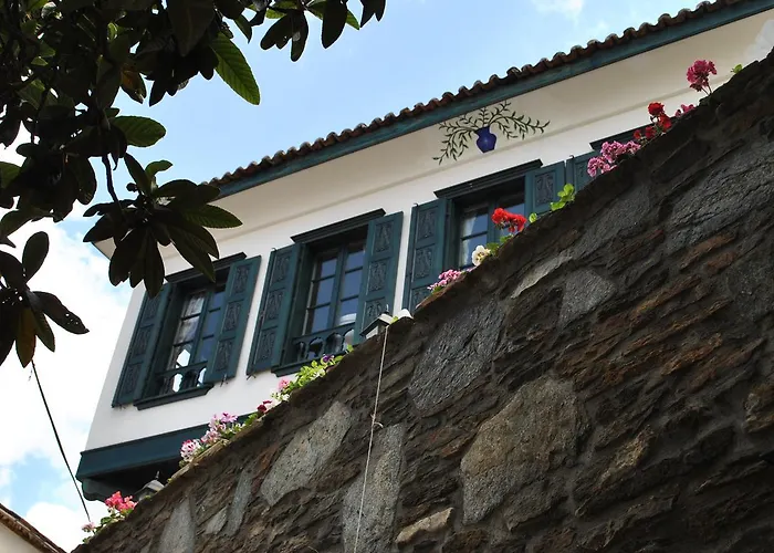 İlya Konak Şırınce