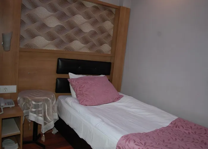Göznur Otel Bandırma, Türkiye