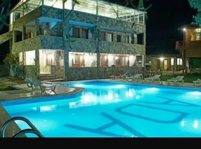 Ada Motel Ayvacik, Türkiye