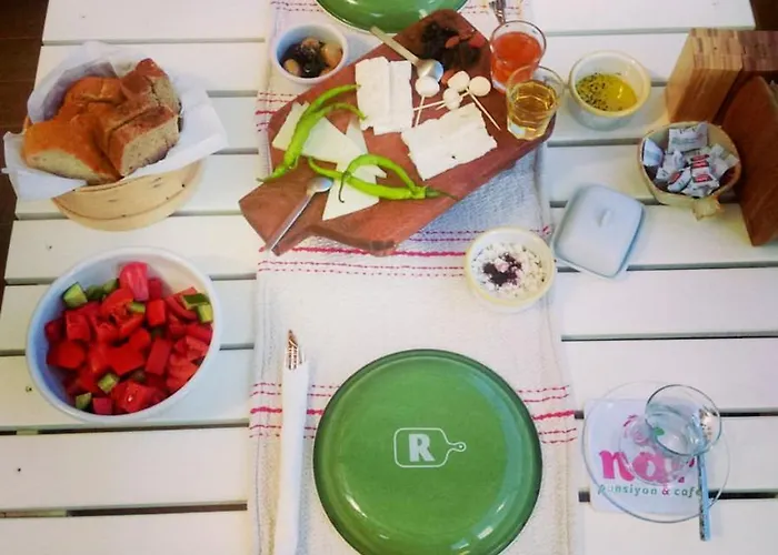 Nar Pansiyon Cafe