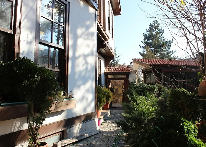 Akıfbey Konaği