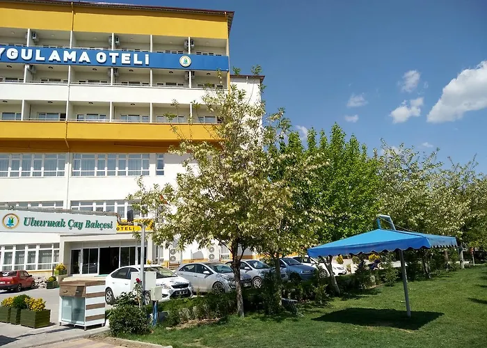 Uluirmak Uygulama Oteli