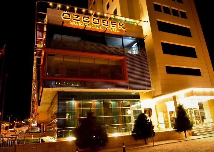 Oezgoebek Roenesans Hotel De Luxe