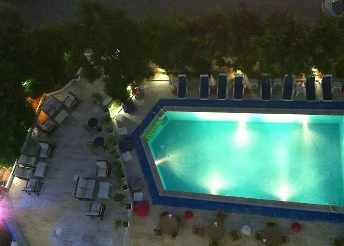Eyfel Hotel