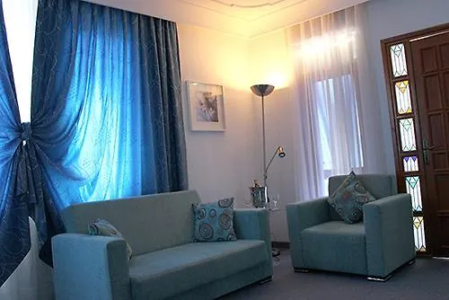 Eyfel Hotel