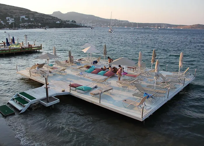 Golkoy Suites